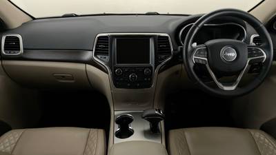 2014 JEEP GRAND CHEROKEE interior