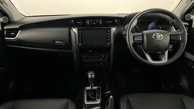 2021 TOYOTA FORTUNER interior