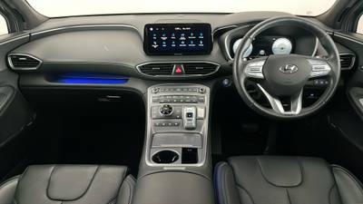 2023 Hyundai Santa Fe interior