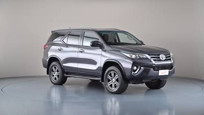 2018 TOYOTA FORTUNER