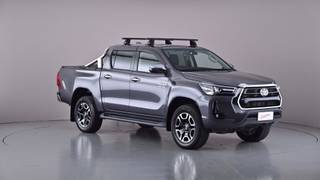 2022 TOYOTA HILUX
