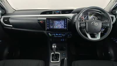 2022 TOYOTA HILUX interior