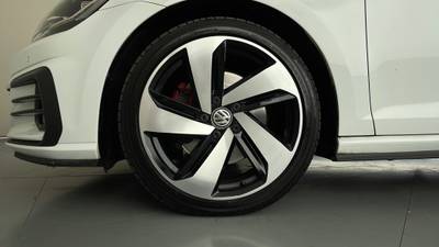 2018 VOLKSWAGEN GOLF gallery