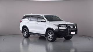 2021 TOYOTA FORTUNER