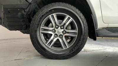 2021 TOYOTA FORTUNER gallery