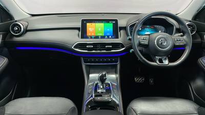 2022 MG HS+ EV interior