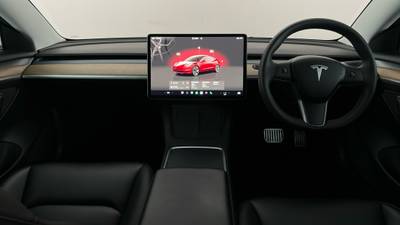 2023 TESLA MODEL 3 interior