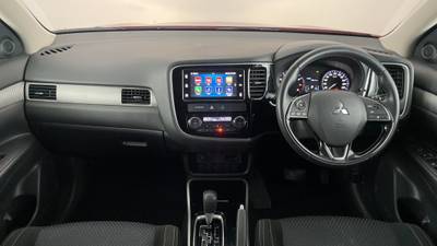 2018 MITSUBISHI OUTLANDER interior