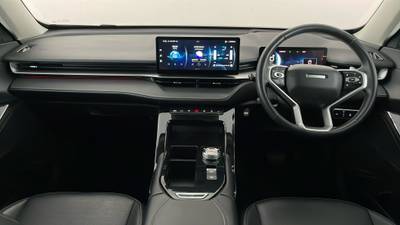 2022 GWM HAVAL H6 interior