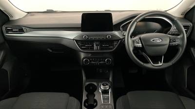 2019 FORD FOCUS interior
