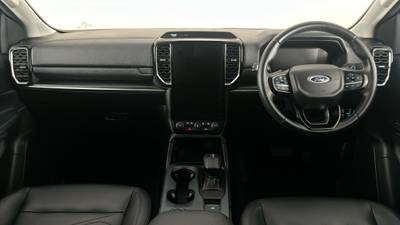 2023 FORD EVEREST interior