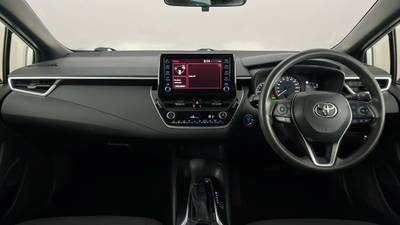 2022 TOYOTA COROLLA interior