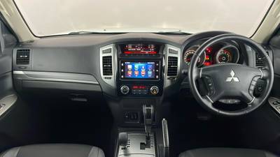 2018 MITSUBISHI PAJERO interior