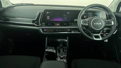 2021 KIA SPORTAGE interior