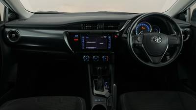 2018 TOYOTA COROLLA SPORT interior