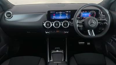 2025 MERCEDES-BENZ GLA interior