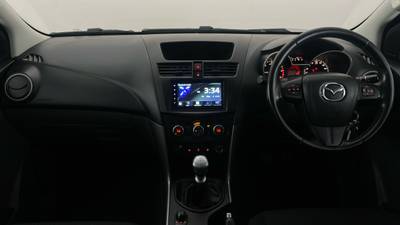 2017 MAZDA BT-50 interior