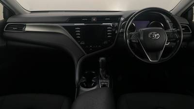 2018 TOYOTA CAMRY interior