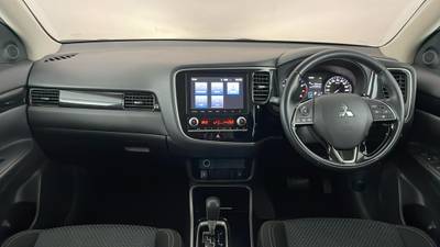 2021 MITSUBISHI OUTLANDER interior