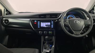 2017 TOYOTA COROLLA interior