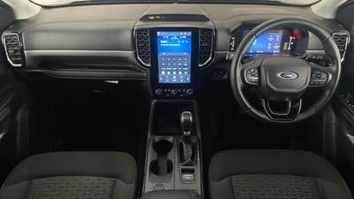 2022 Ford Ranger interior