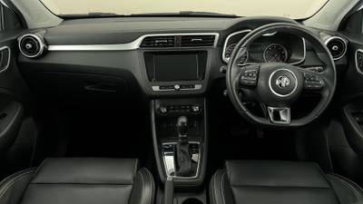 2021 MG ZS interior