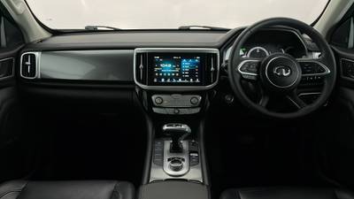 2022 GWM UTE interior