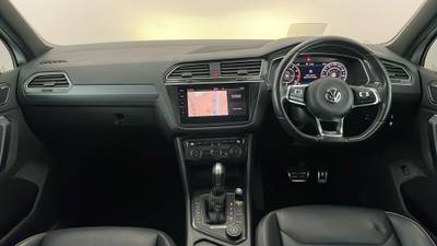 2018 VOLKSWAGEN TIGUAN interior