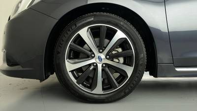 2016 SUBARU LIBERTY gallery