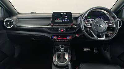 2020 KIA CERATO interior