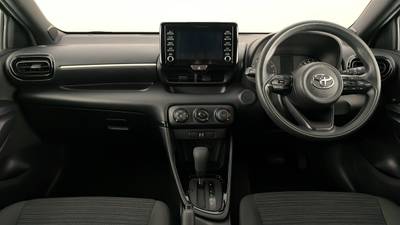 2021 TOYOTA YARIS interior