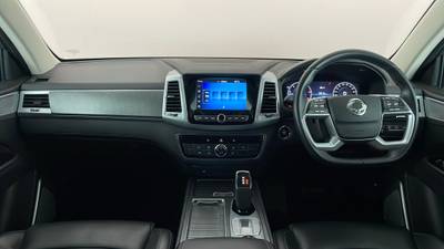2023 SSANGYONG REXTON interior