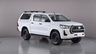 2021 TOYOTA HILUX