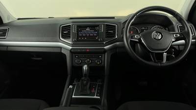 2020 VOLKSWAGEN AMAROK interior