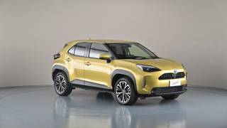 2022 TOYOTA YARIS CROSS