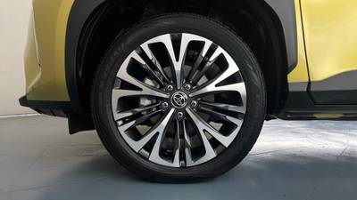 2022 TOYOTA YARIS CROSS gallery