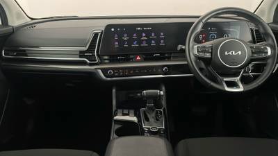 2024 KIA SPORTAGE interior