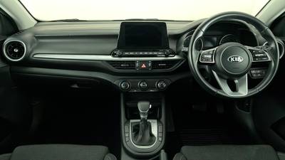2021 KIA CERATO interior