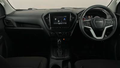 2023 ISUZU D-MAX interior