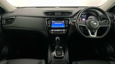 2020 NISSAN X-TRAIL interior