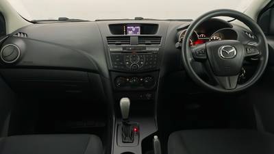 2016 MAZDA BT-50 interior