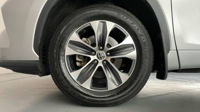 2021 TOYOTA KLUGER gallery