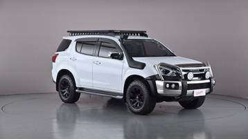 2019 ISUZU MU-X
