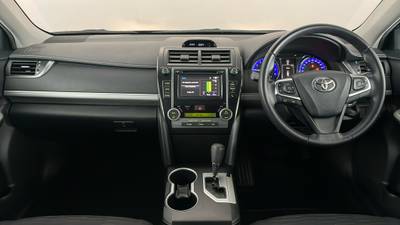 2016 TOYOTA CAMRY interior
