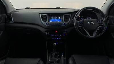 2016 HYUNDAI TUCSON interior