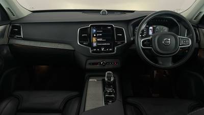 2022 VOLVO XC90 interior