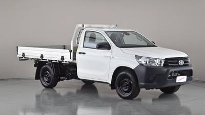 2021 TOYOTA HILUX interior