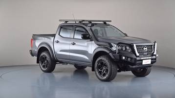 2022 NISSAN NAVARA