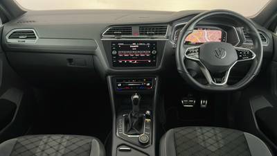 2023 Volkswagen Tiguan interior