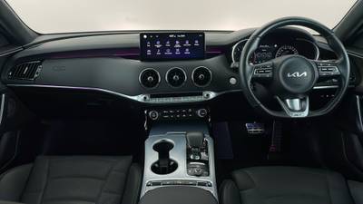 2023 KIA STINGER interior